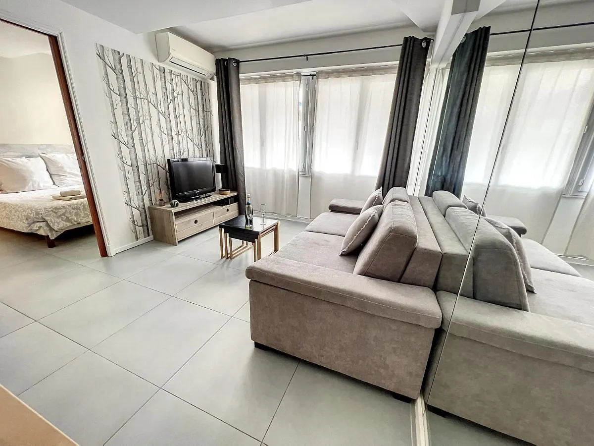 Superbe 2 Pieces Au Calme Absolu Apartment Cannes