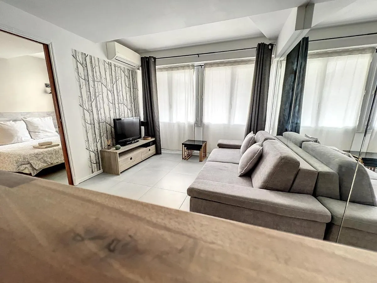 Superbe 2 Pieces Au Calme Absolu Apartment Cannes